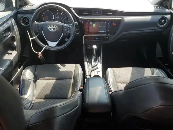 5YFBURHE9JP796689 2018 TOYOTA COROLLA - Image 8