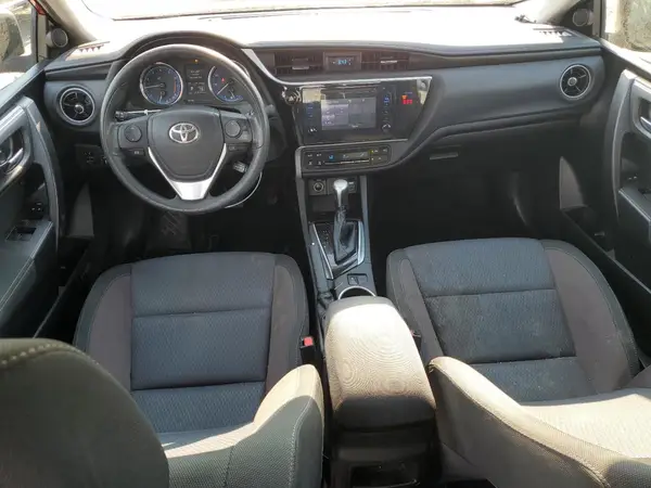 5YFBURHE9JP797423 2018 TOYOTA COROLLA - Image 8