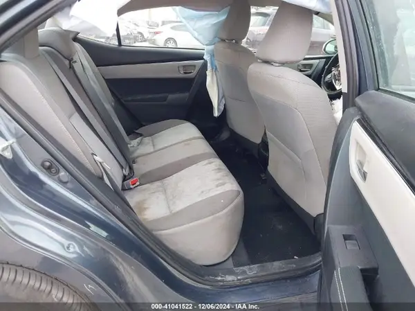 5YFBURHE9JP797812 2018 TOYOTA COROLLA - Image 8