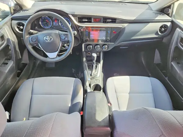 5YFBURHE9JP798622 2018 TOYOTA COROLLA - Image 8