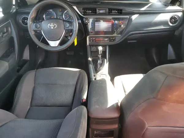 5YFBURHE9JP799754 2018 TOYOTA COROLLA - Image 8