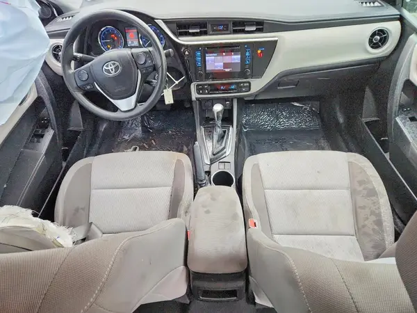 5YFBURHE9JP800739 2018 TOYOTA COROLLA - Image 8