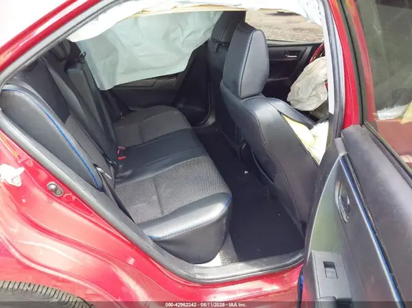 5YFBURHE9JP802121 2018 TOYOTA COROLLA - Image 8