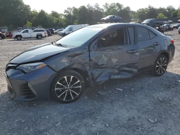 5YFBURHE9JP802328 2018 TOYOTA COROLLA - Image 1