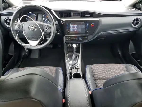 5YFBURHE9JP804869 2018 TOYOTA COROLLA - Image 8