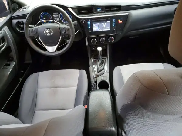 5YFBURHE9JP806038 2018 TOYOTA COROLLA - Image 8