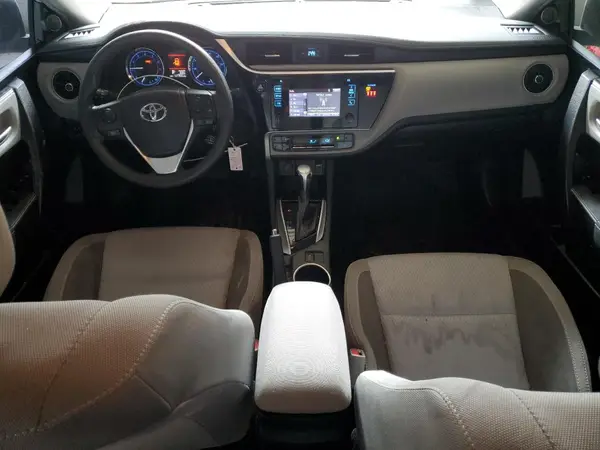5YFBURHE9JP806802 2018 TOYOTA COROLLA - Image 8