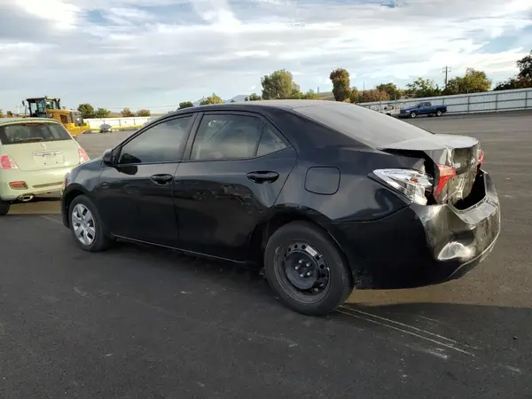 5YFBURHE9JP807643 2018 TOYOTA COROLLA - Image 2