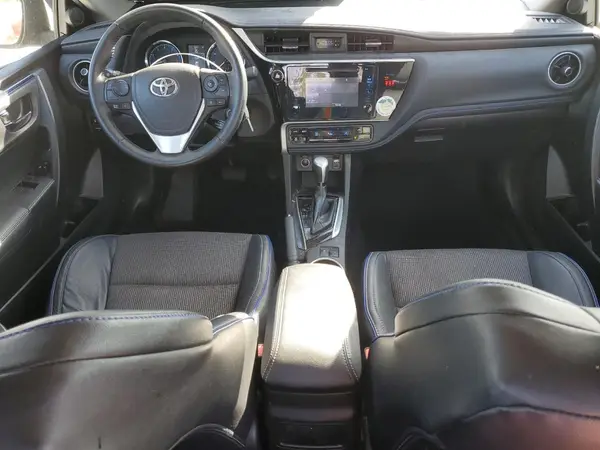 5YFBURHE9JP807903 2018 TOYOTA COROLLA - Image 8