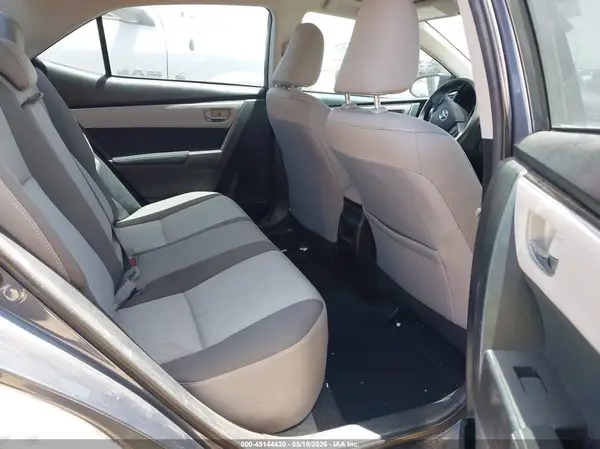 5YFBURHE9JP808047 2018 TOYOTA COROLLA - Image 8