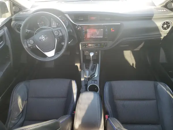 5YFBURHE9JP809974 2018 TOYOTA COROLLA - Image 8