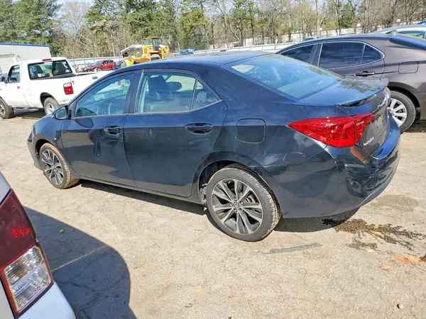 5YFBURHE9JP811191 2018 TOYOTA COROLLA - Image 2