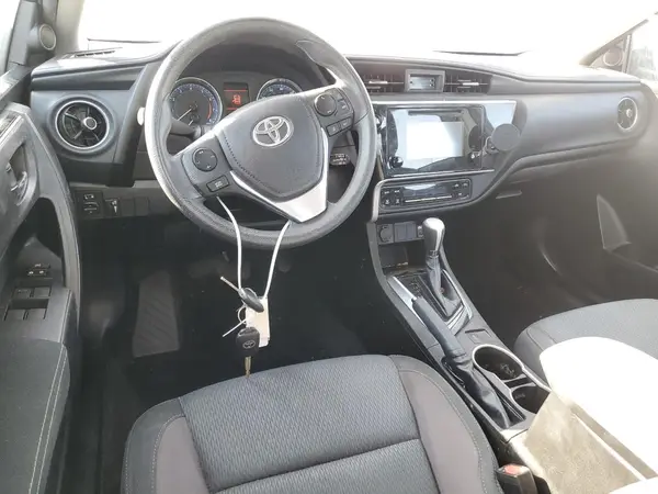 5YFBURHE9JP812437 2018 TOYOTA COROLLA - Image 8