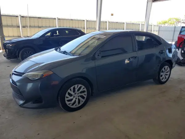 5YFBURHE9JP812499 2018 TOYOTA COROLLA - Image 1