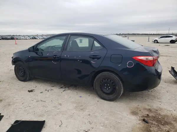 5YFBURHE9JP813619 2018 TOYOTA COROLLA - Image 2