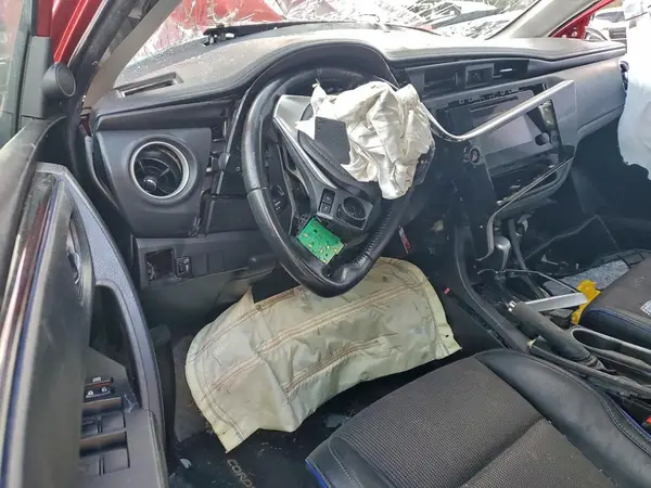 5YFBURHE9JP814172 2018 TOYOTA COROLLA - Image 8