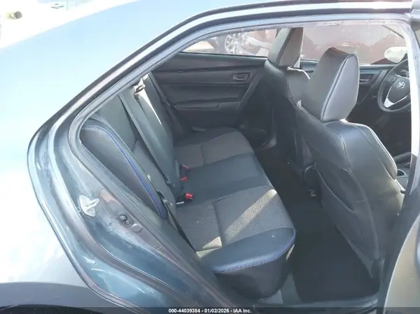 5YFBURHE9JP814723 2018 TOYOTA COROLLA - Image 8