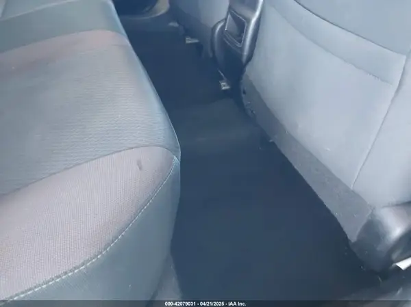 5YFBURHE9JP815287 2018 TOYOTA COROLLA - Image 8