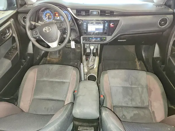 5YFBURHE9JP815337 2018 TOYOTA COROLLA - Image 8