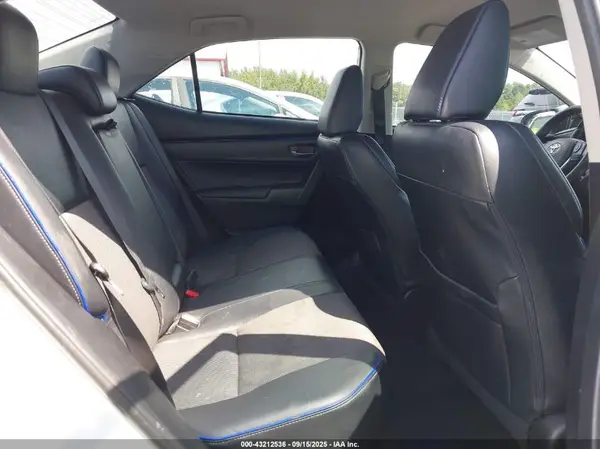 5YFBURHE9JP816178 2018 TOYOTA COROLLA - Image 8