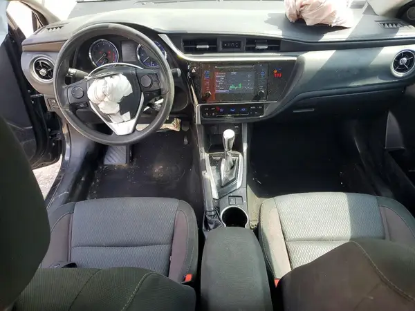 5YFBURHE9JP816388 2018 TOYOTA COROLLA - Image 8