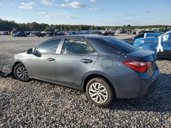 5YFBURHE9JP819274 2018 TOYOTA COROLLA - Image 2