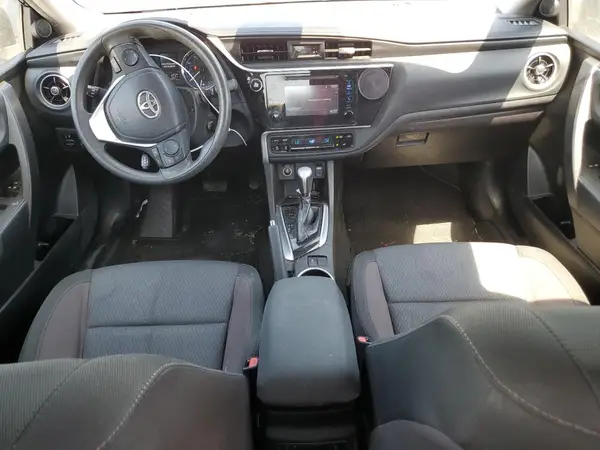 5YFBURHE9JP819596 2018 TOYOTA COROLLA - Image 8