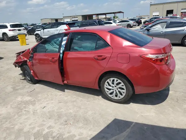 5YFBURHE9JP822417 2018 TOYOTA COROLLA - Image 2