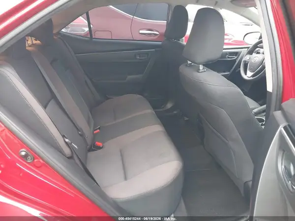 5YFBURHE9JP825494 2018 TOYOTA COROLLA - Image 8