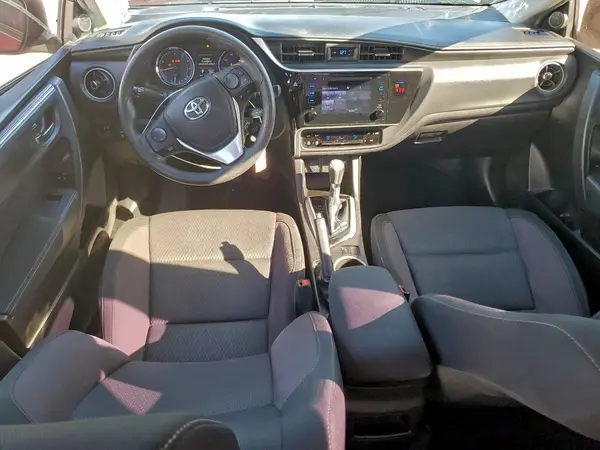 5YFBURHE9JP825625 2018 TOYOTA COROLLA - Image 8