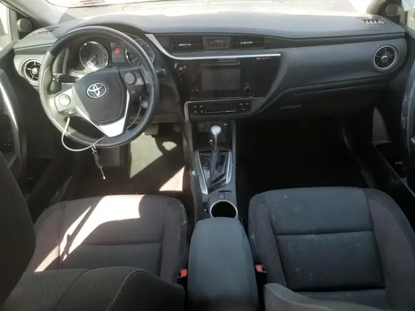 5YFBURHE9JP830386 2018 TOYOTA COROLLA - Image 8