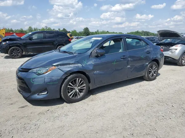 5YFBURHE9JP832252 2018 TOYOTA COROLLA - Image 1