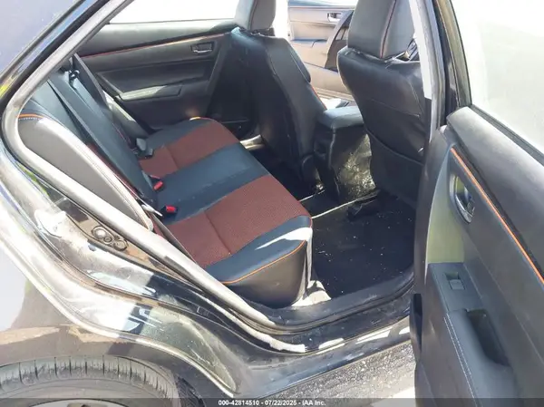 5YFBURHE9JP833451 2018 TOYOTA COROLLA - Image 8