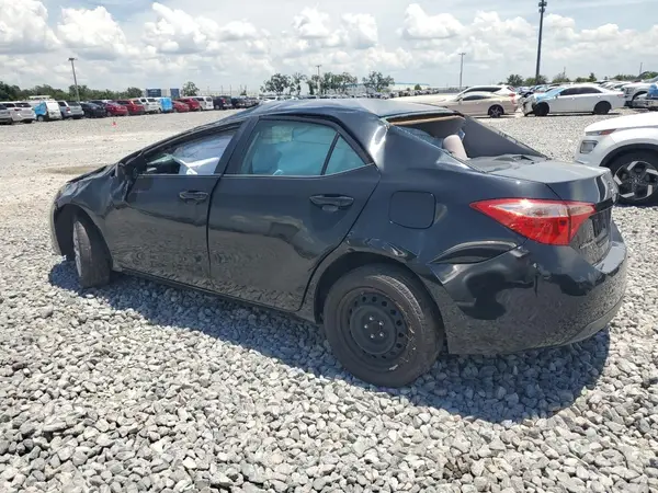 5YFBURHE9JP833840 2018 TOYOTA COROLLA - Image 2