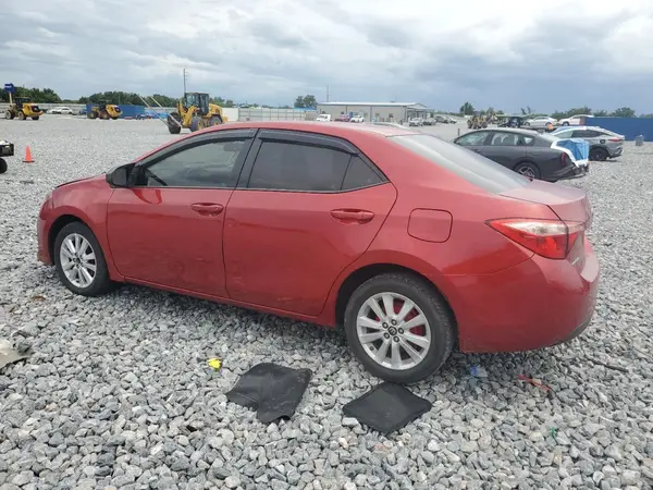 5YFBURHE9JP834776 2018 TOYOTA COROLLA - Image 2