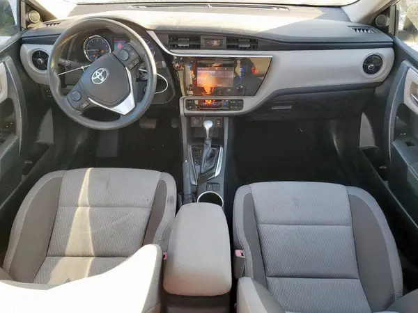 5YFBURHE9JP835748 2018 TOYOTA COROLLA - Image 8