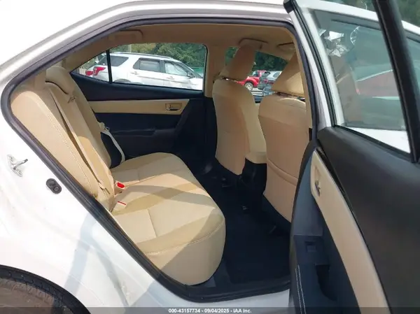 5YFBURHE9JP839623 2018 TOYOTA COROLLA - Image 8