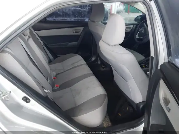 5YFBURHE9JP839749 2018 TOYOTA COROLLA - Image 8