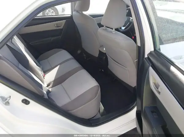 5YFBURHE9JP840528 2018 TOYOTA COROLLA - Image 8