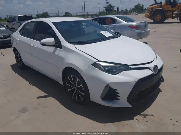 5YFBURHE9JP842201 2018 TOYOTA COROLLA - Image 1