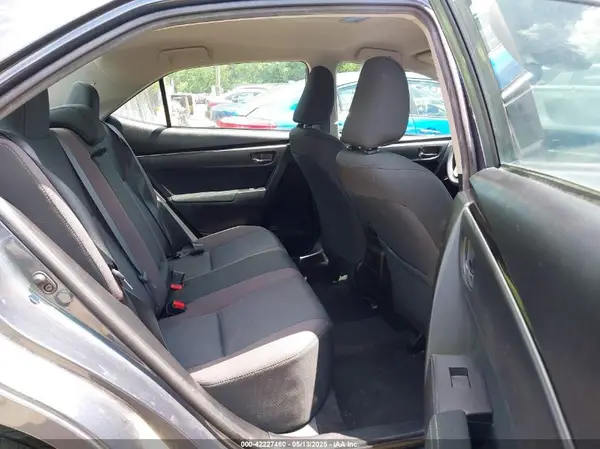 5YFBURHE9JP843252 2018 TOYOTA COROLLA - Image 8