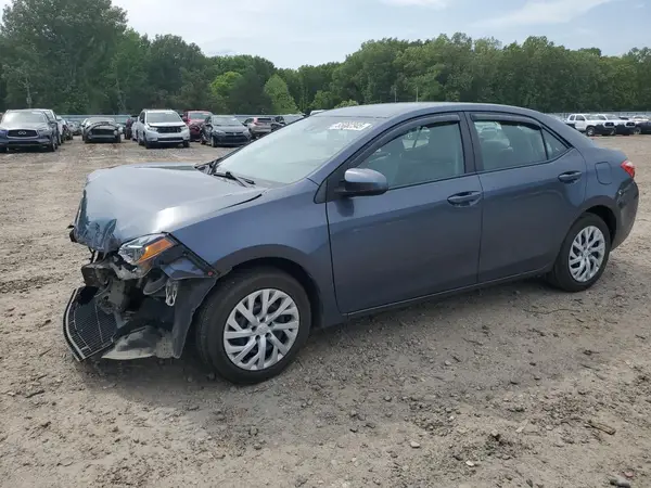 5YFBURHE9JP844370 2018 TOYOTA COROLLA - Image 1