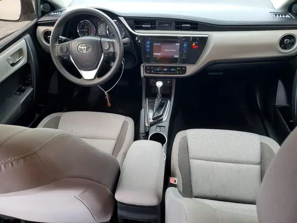 5YFBURHE9JP845793 2018 TOYOTA COROLLA - Image 8