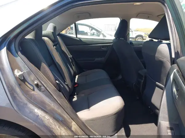 5YFBURHE9JP849472 2018 TOYOTA COROLLA - Image 8