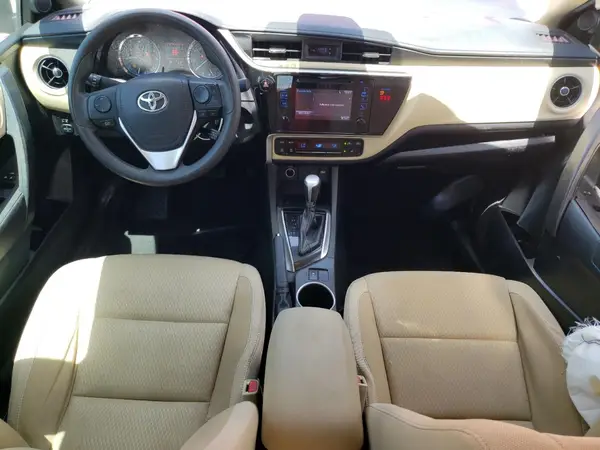 5YFBURHE9JP849701 2018 TOYOTA COROLLA - Image 8