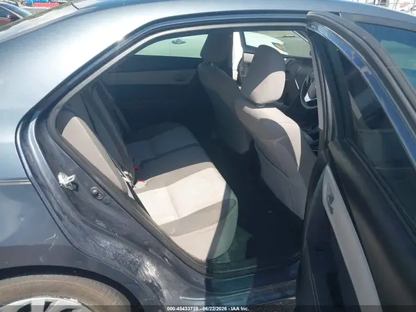 5YFBURHE9JP850931 2018 TOYOTA COROLLA - Image 8