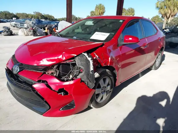 5YFBURHE9JP852159 2018 TOYOTA COROLLA - Image 2