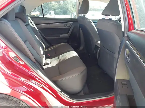 5YFBURHE9JP852159 2018 TOYOTA COROLLA - Image 8