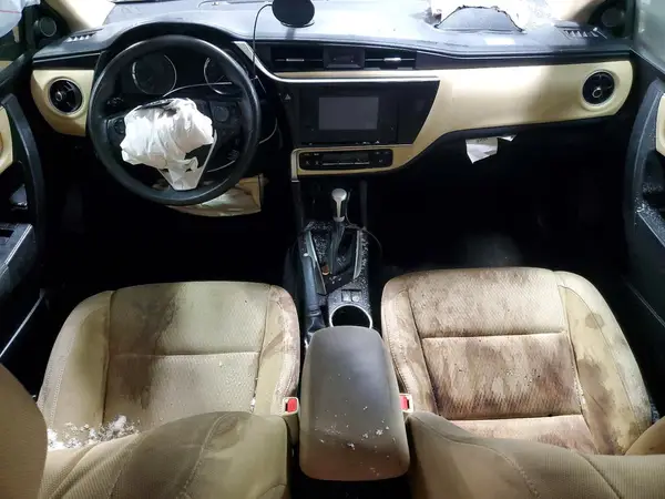 5YFBURHE9JP853330 2018 TOYOTA COROLLA - Image 8