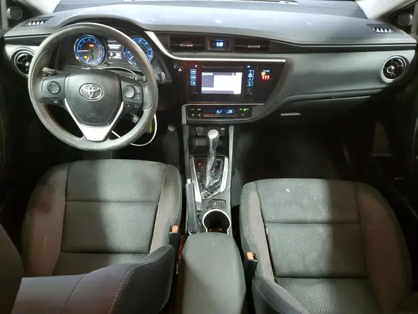 5YFBURHE9JP853392 2018 TOYOTA COROLLA - Image 8